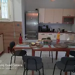 La Casa Di Debby Parcheggio Wi-fi , Aria Condizionata Gratuiti Apartamento