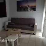 La Casa Di Debby Parcheggio Wi-fi , Aria Condizionata Gratuiti * Capannori