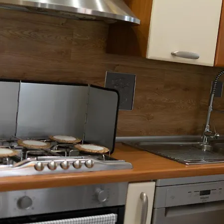 La Casa Di Debby Parcheggio Wi-fi , Aria Condizionata Gratuiti Apartamento *